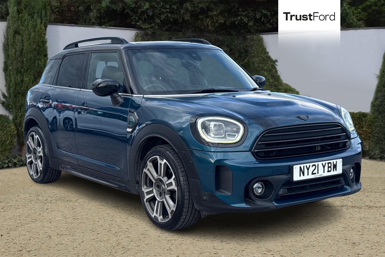 MINI COUNTRYMAN Photo 0