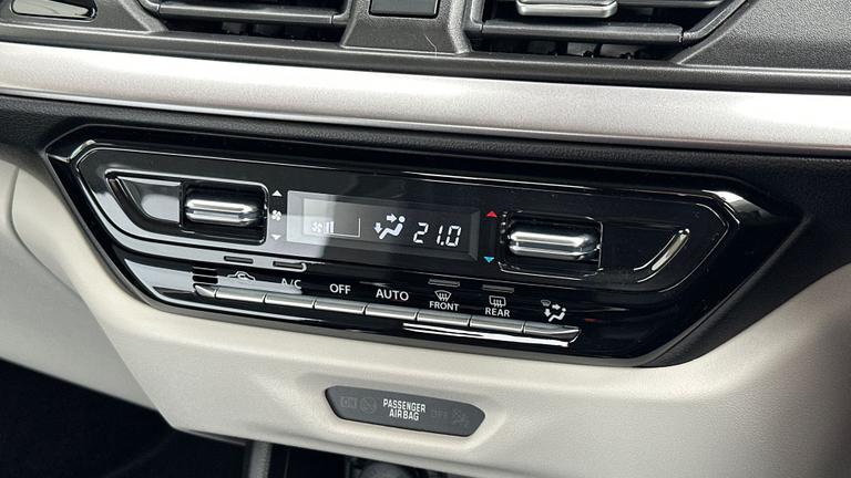 Used Suzuki Swift WD25KAA 12