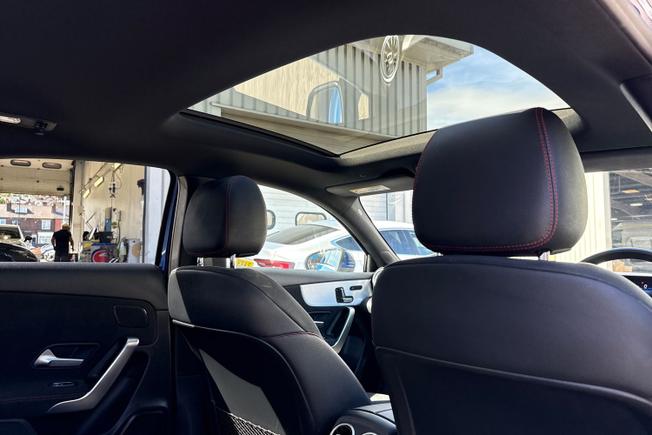 MERCEDES-BENZ A Class Photo 29
