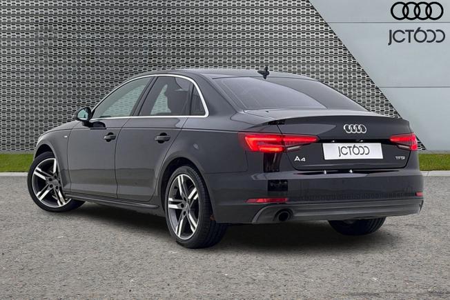 AUDI A4 Photo 3