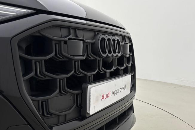 AUDI SQ8 Photo 21