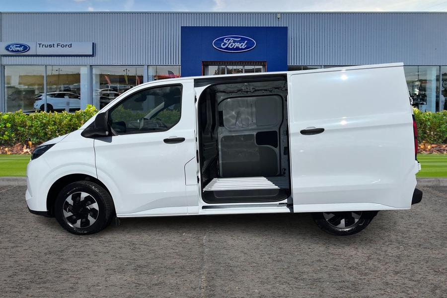 Ford E-TRANSIT CUSTOM Photo autoimg-ccd2050b1bc7a46d17546c2b4444731173be48db.jpg