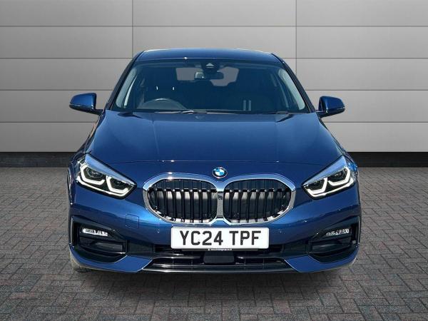BMW 1 Series Photo autoimg-ccd20e6924fd621c504b38d01027ab8161f6eb6e.jpg