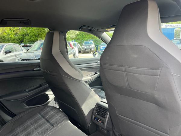 Volkswagen Golf Photo autoimg-ccd4abf2a2cd5006cba47042856e3d8e6041e8a0.jpg