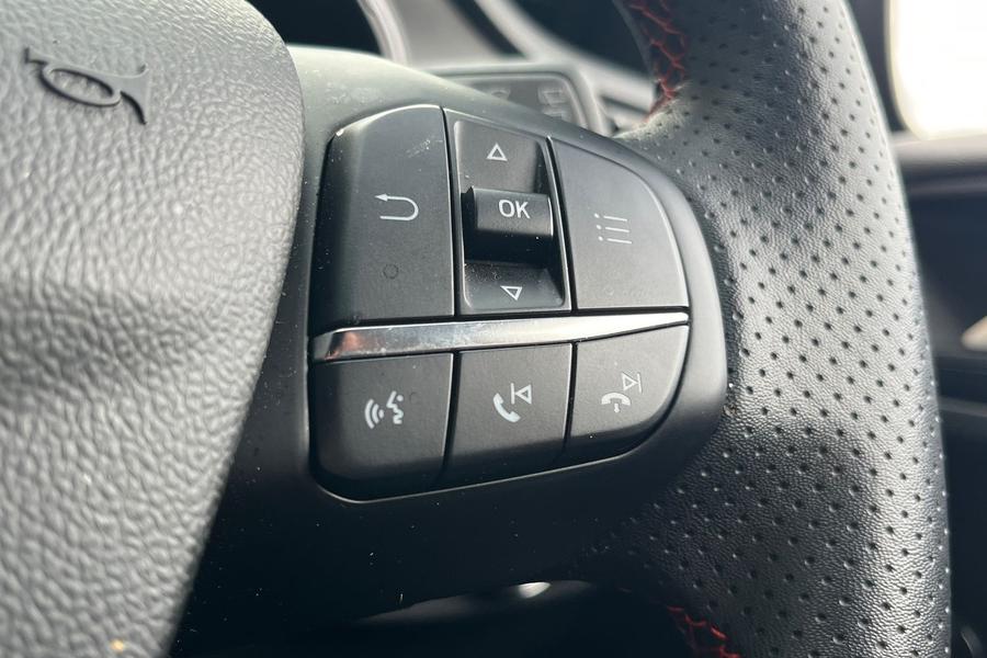 Ford FOCUS Photo autoimg-ccd72fc28d83a7909c79da30d86f0ff81a9d6087.jpg