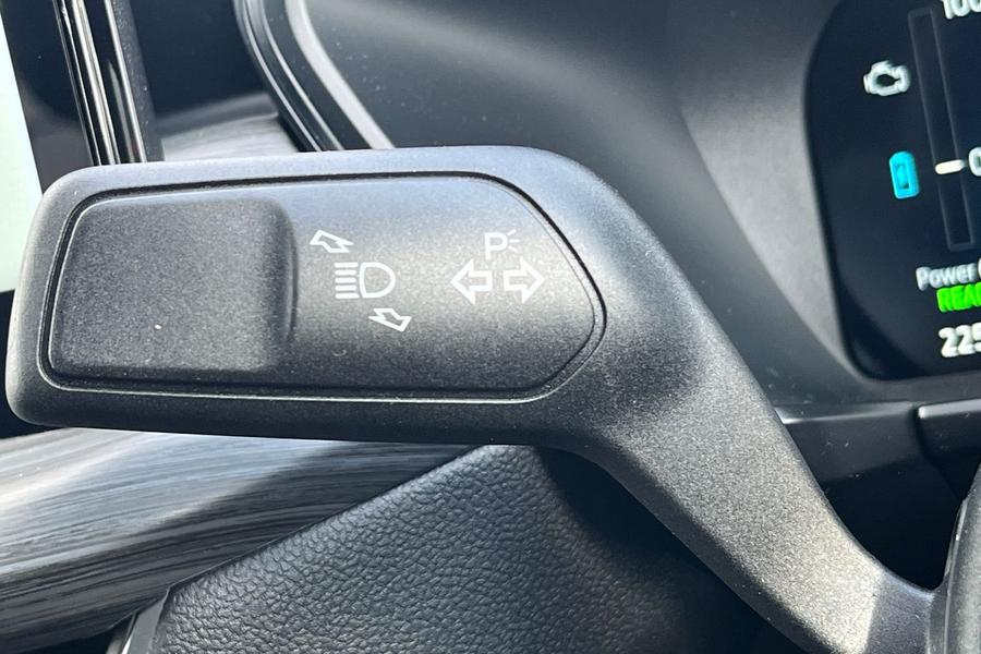 Ford KUGA Photo autoimg-ccdb87cb533ce4efe65f63e421b0b20c54e197f4.jpg