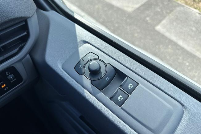 Volkswagen Transporter Photo 45