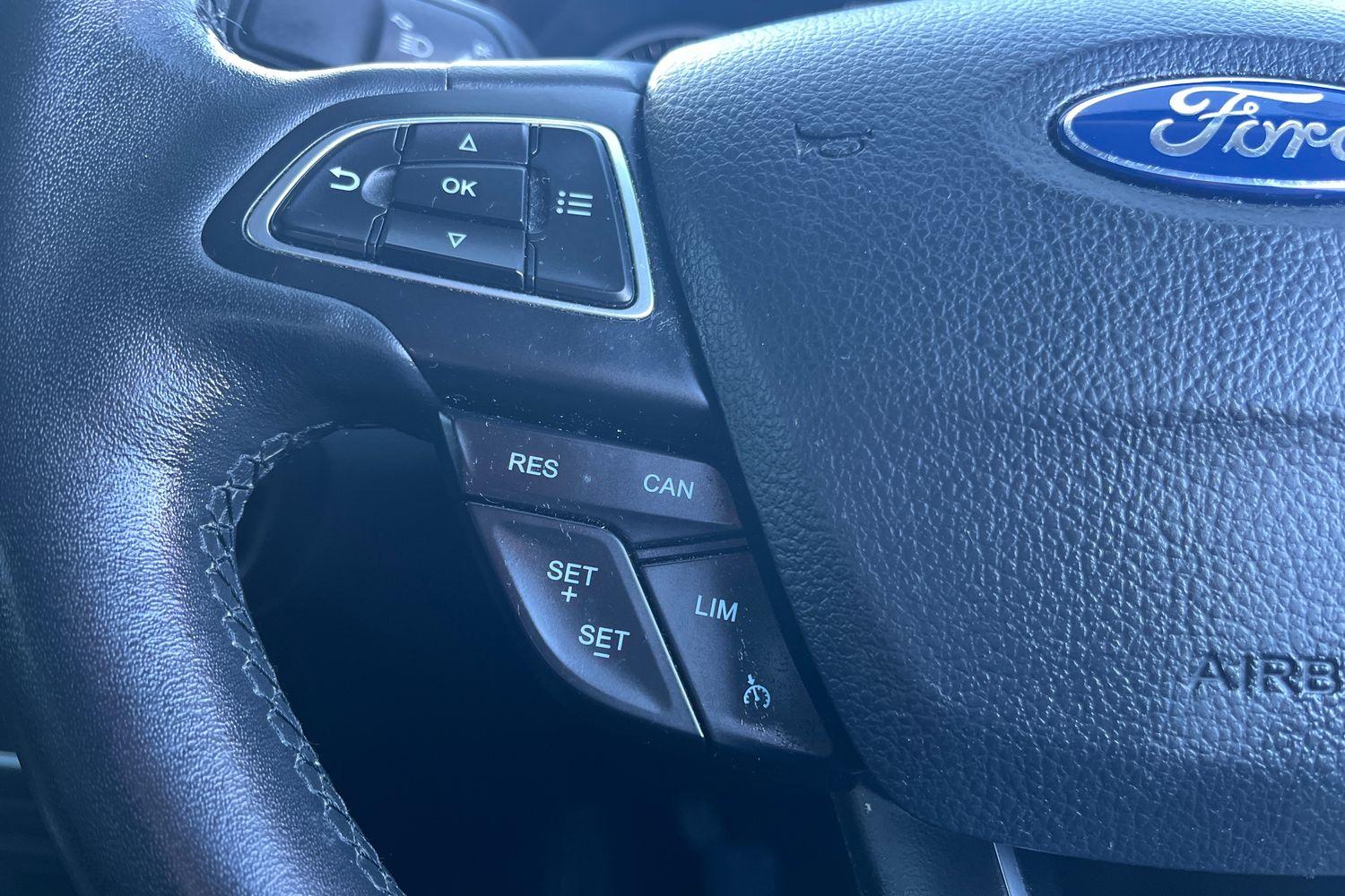 Ford ECOSPORT Photo 38