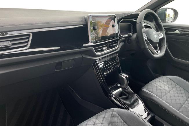 VOLKSWAGEN T-Roc Photo 2