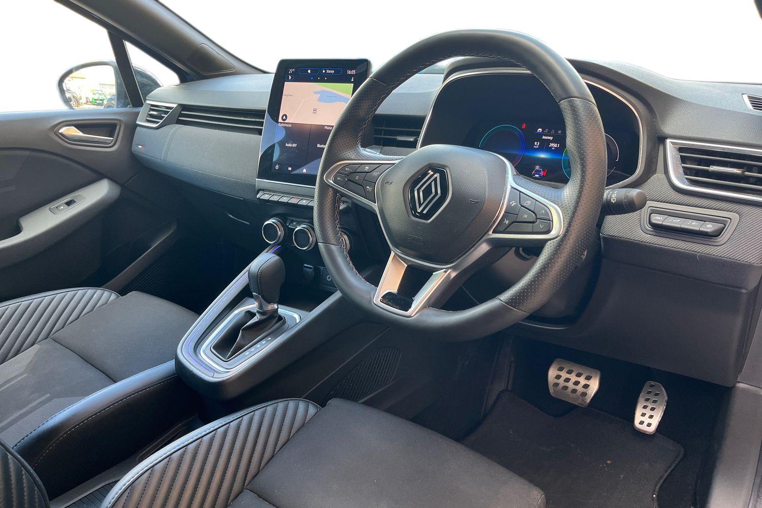Renault Clio Photo 8