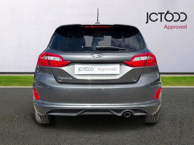 FORD Fiesta Photo 7