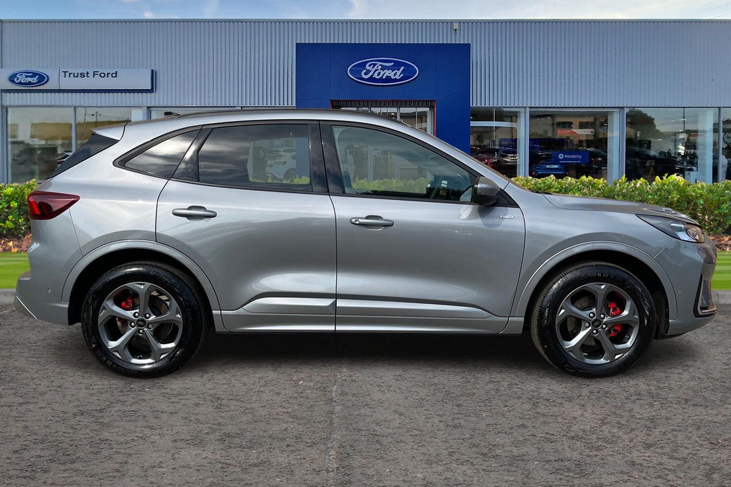 Ford KUGA Photo 2