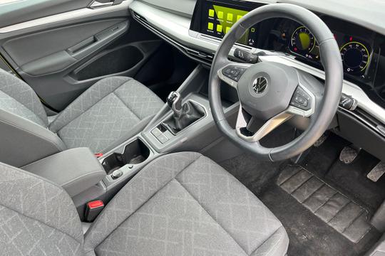 Volkswagen Golf Photo autoimg-ccf150cc1db4fc106223174b7d47e1c504b66208.jpg
