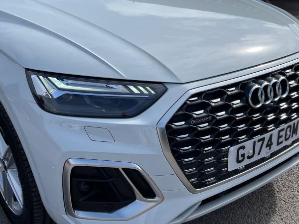 Audi Q5 Photo autoimg-ccf1c2650225a5947d77c60f455b7d9f70f0b0bd.jpg
