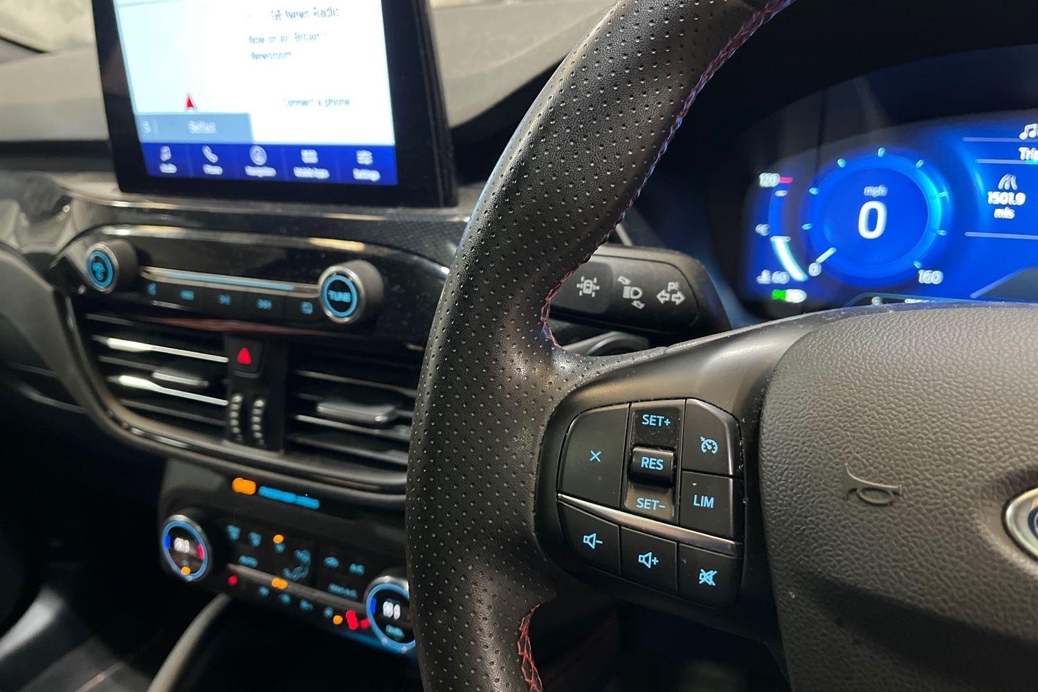 Ford KUGA Photo 28