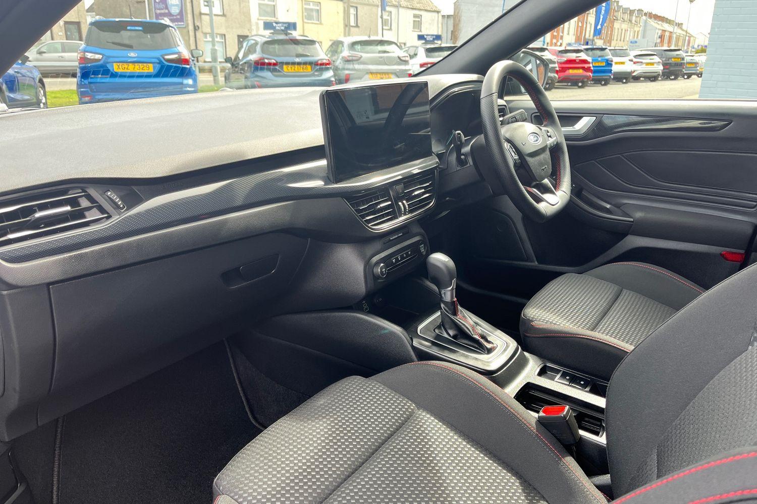 Ford FOCUS Photo 17