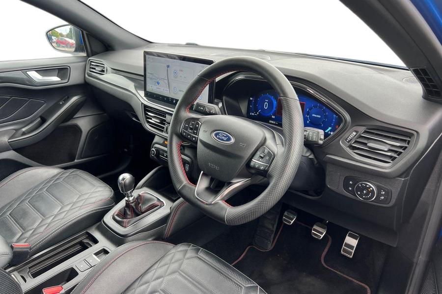 Ford FOCUS Photo autoimg-ccfe12ca75aab4431abf1eec90ccc6c757ad94d2.jpg