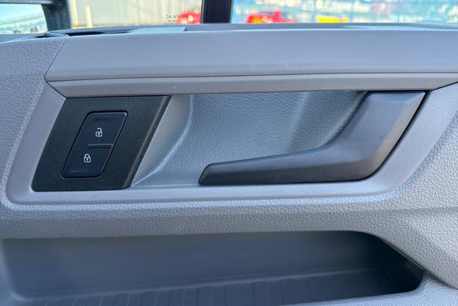 VOLKSWAGEN Crafter Photo 35