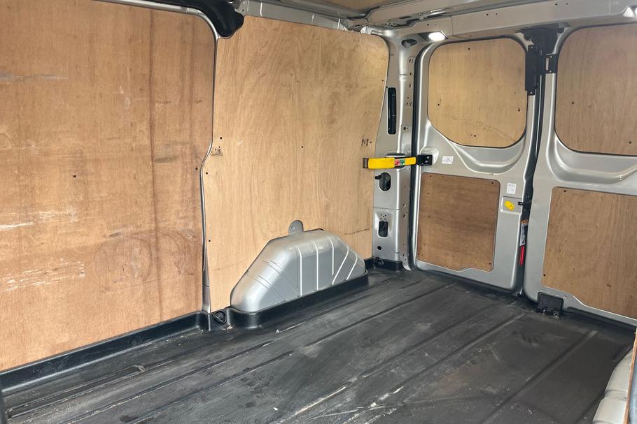 Used FORD TRANSIT CUSTOM EF71UED 4