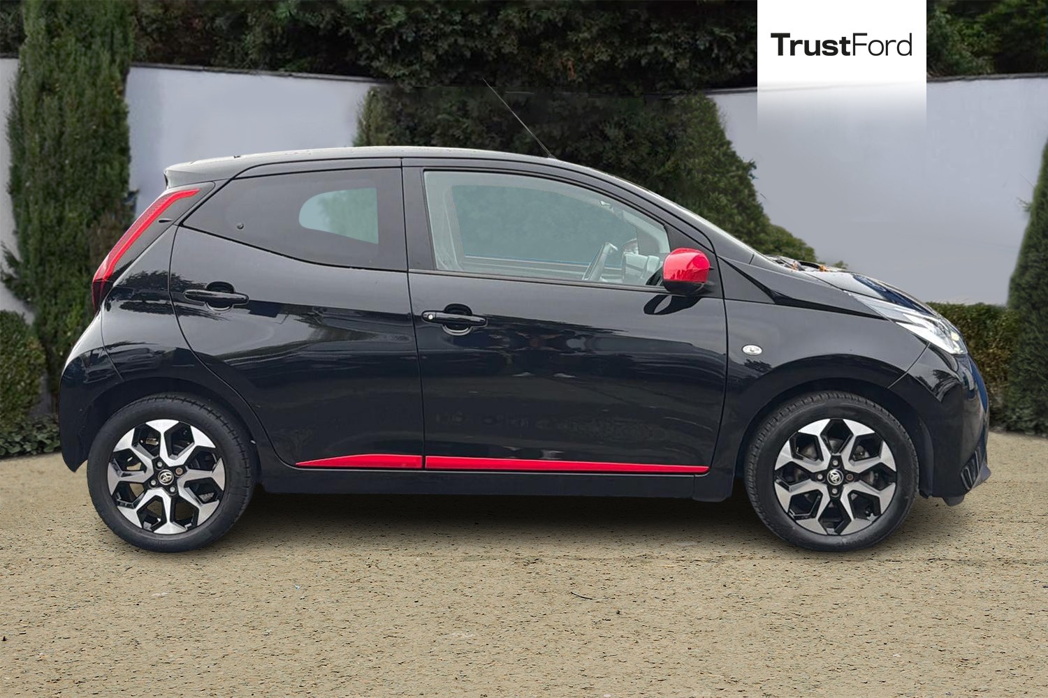 Toyota AYGO Photo 2