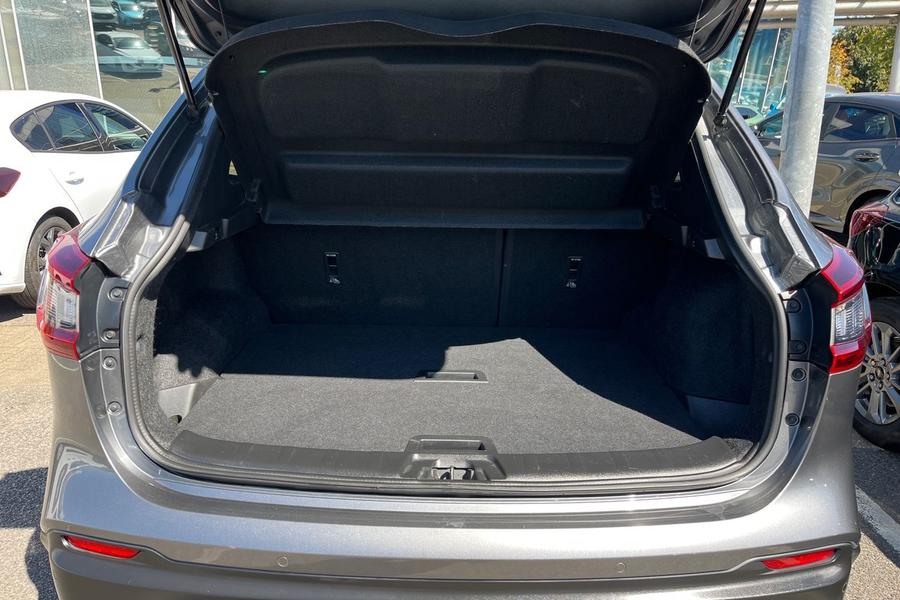 Nissan Qashqai Photo autoimg-cd035fded2940ab5fcff1124e6027f16cd6e42ee.jpg