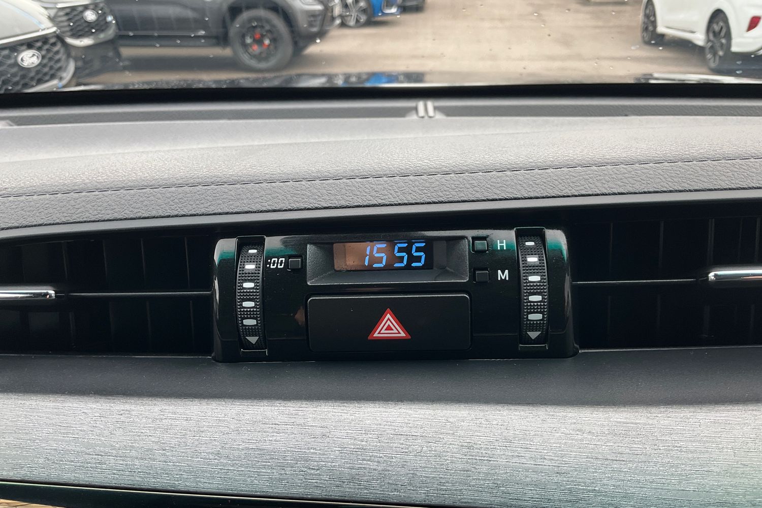 Toyota Hilux Photo 38