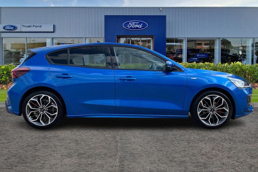 Ford Focus Photo autoimg-cd0b71b8eeb18efa5be9c5ed4f23552559fe1d98.jpg