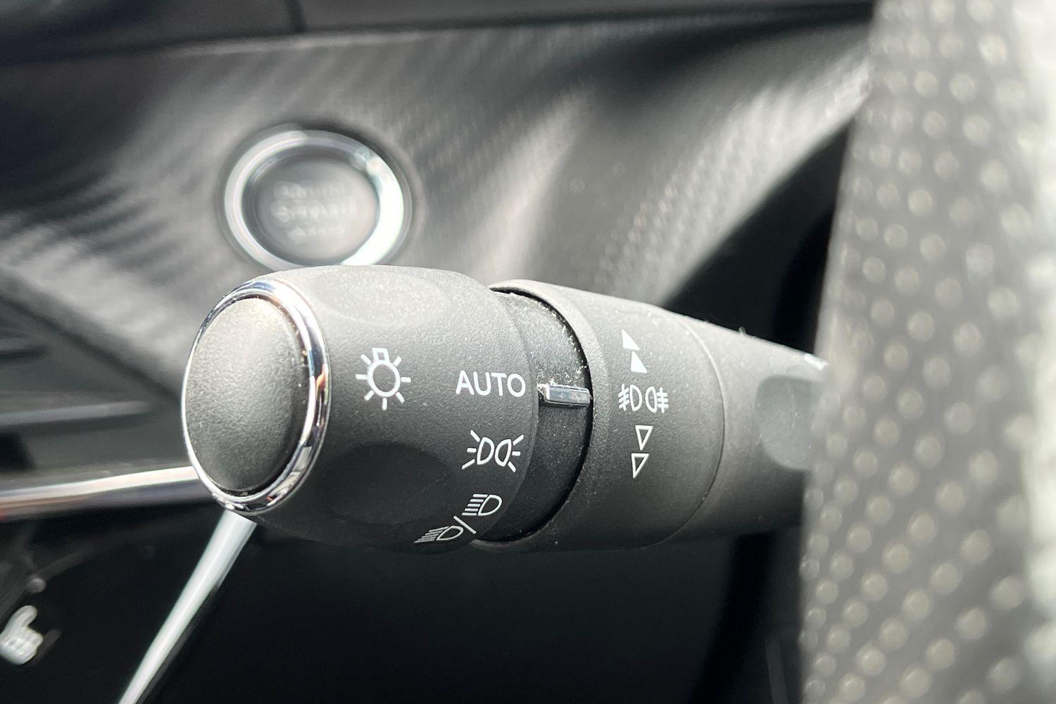 Peugeot 2008 Photo 13