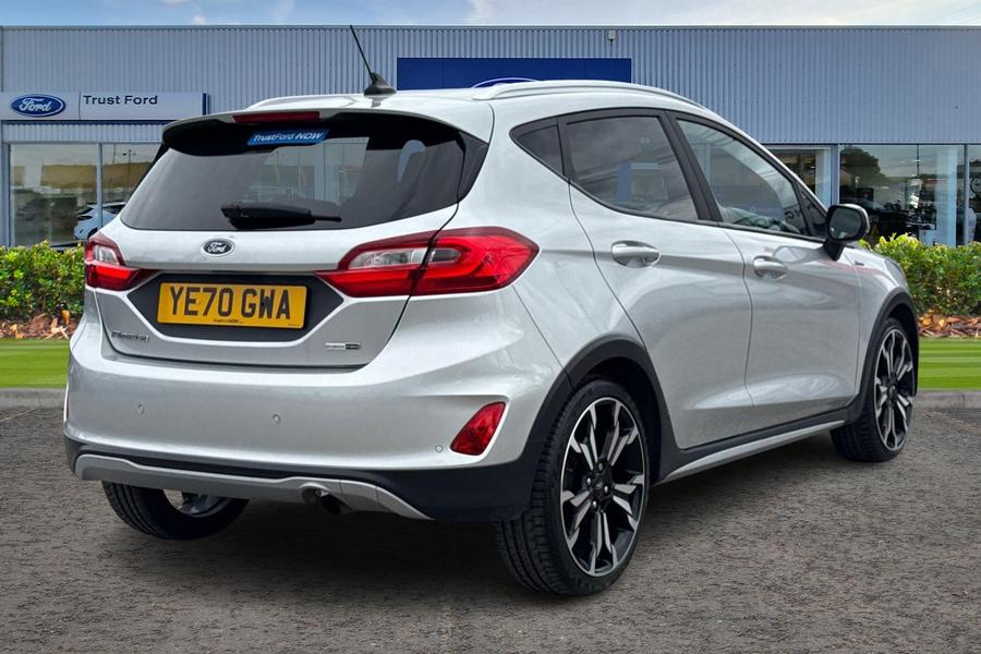 Ford FIESTA Photo autoimg-cd1242ccc78cc10634e47729c94c2a72300dc212.jpg