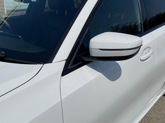 BMW 3 Series Photo 20