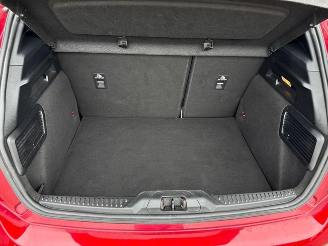 FORD Focus Photo 12