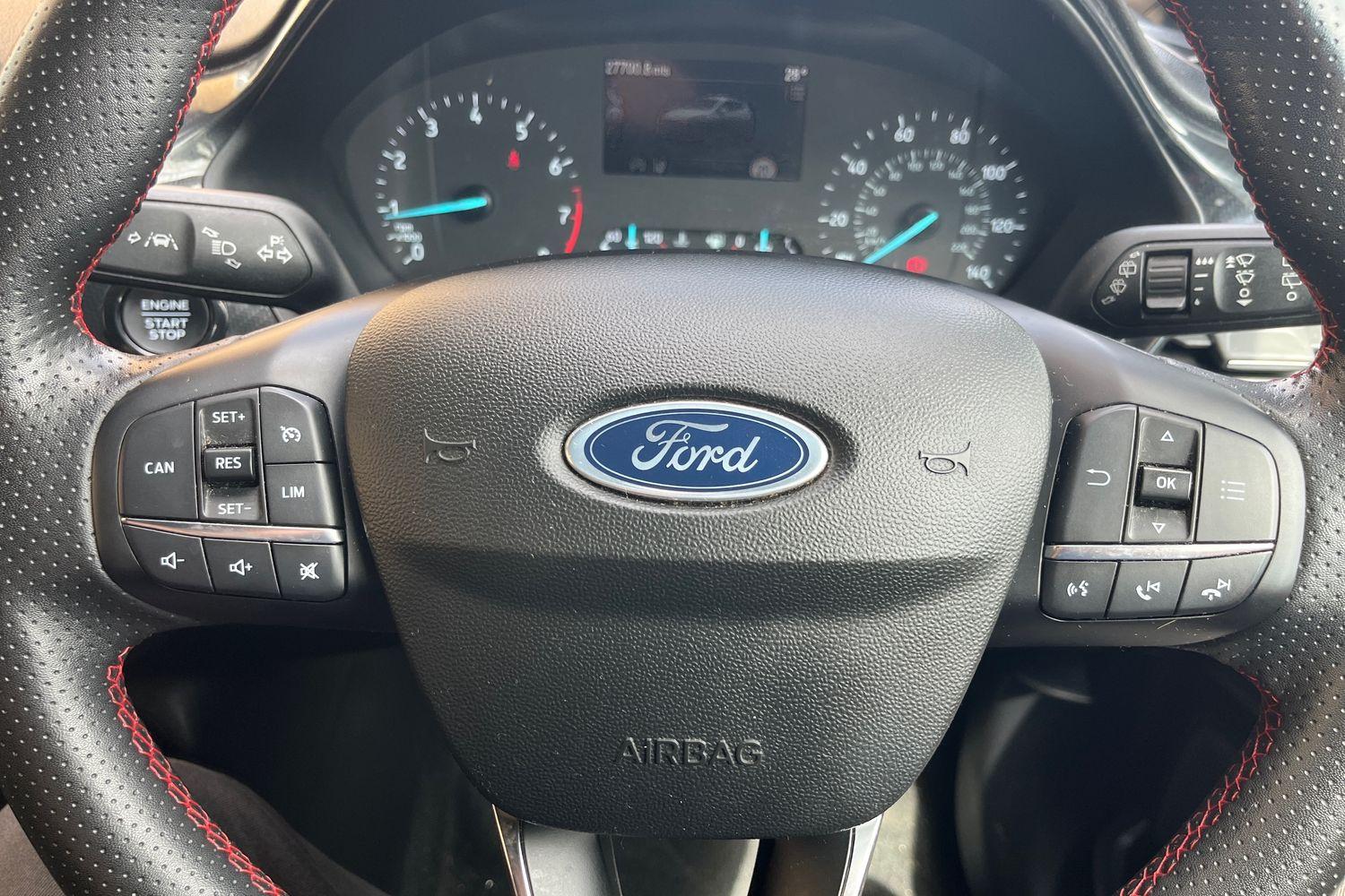 Ford FIESTA Photo 11