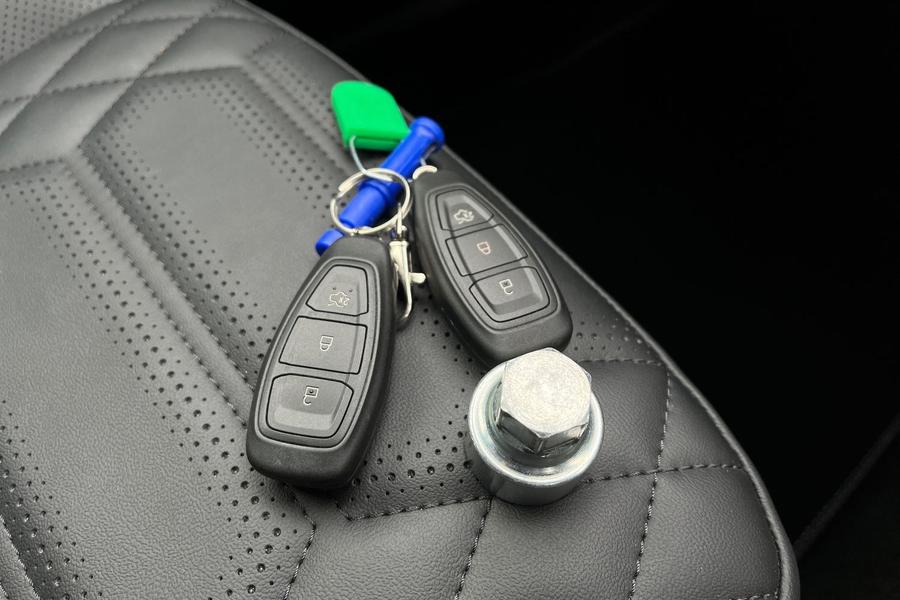 Ford Focus Photo autoimg-cd1c7f4ca13dad0b1fd72e8c215851d2d6026175.jpg