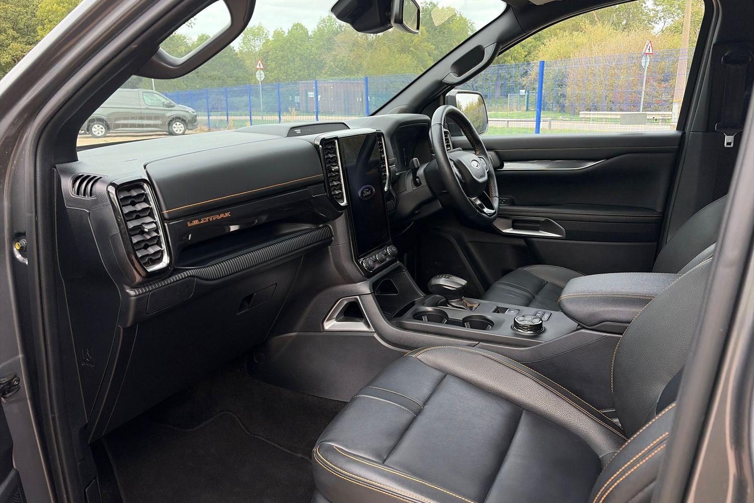 Ford RANGER Photo 2