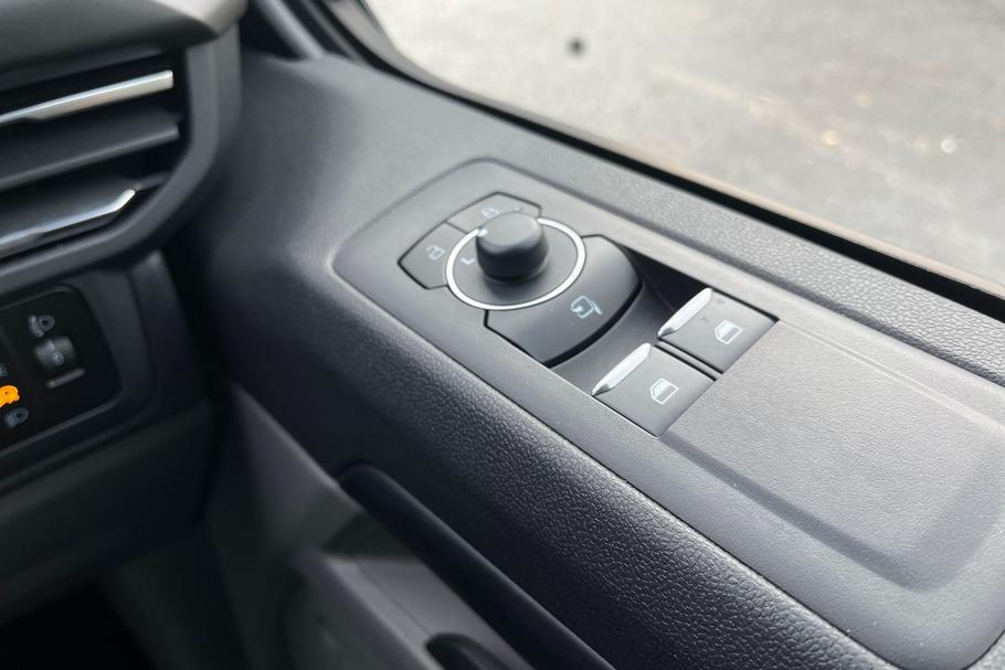 Used Ford TOURNEO CUSTOM 15