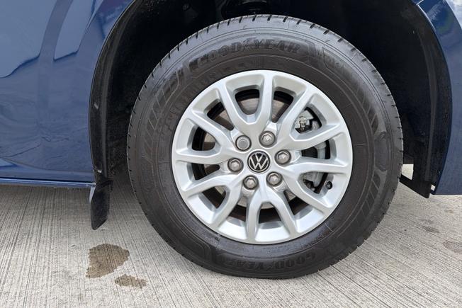 VOLKSWAGEN Transporter Photo 5