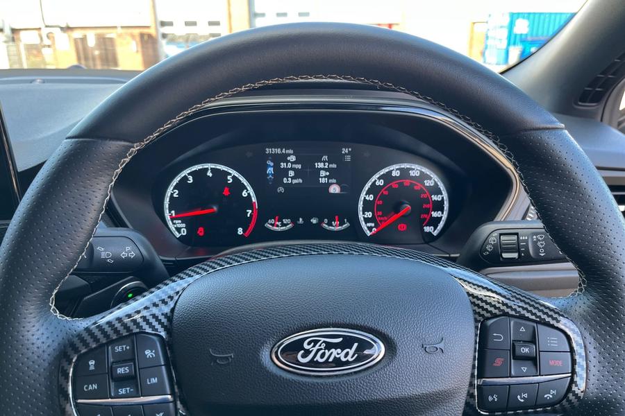 Ford Focus Photo autoimg-cd28737c8a860f8c8e4e96f95e579aa4a42d1e97.jpg