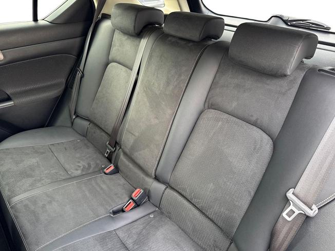 LEXUS Ct Photo 9