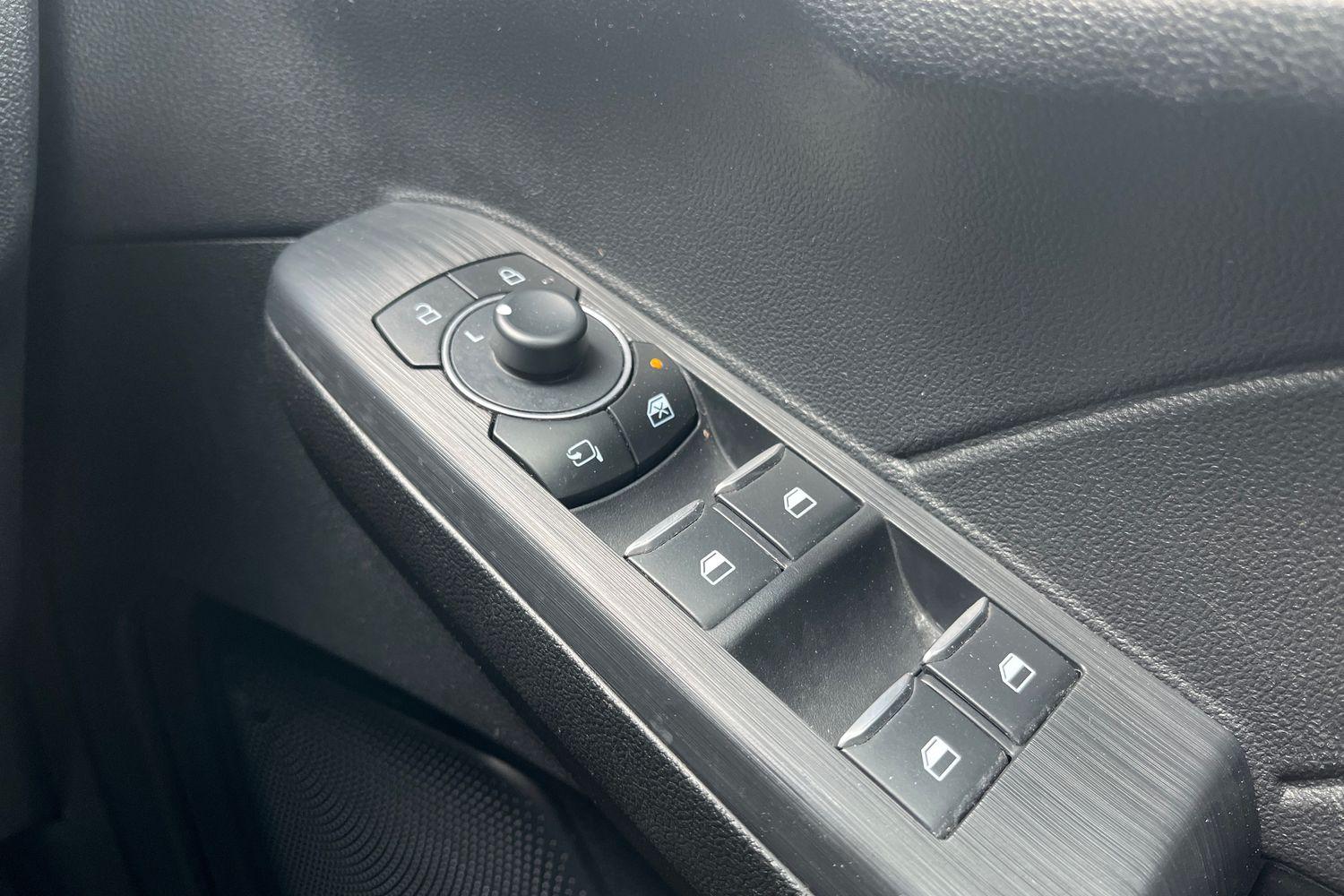Ford KUGA Photo 15