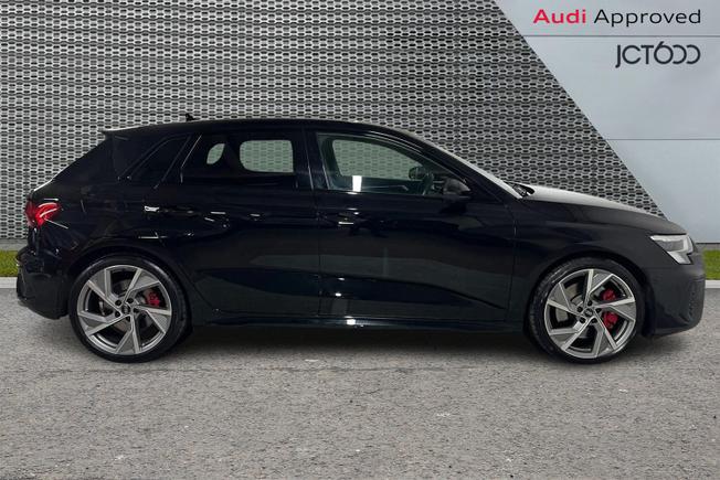 AUDI S3 Photo 4