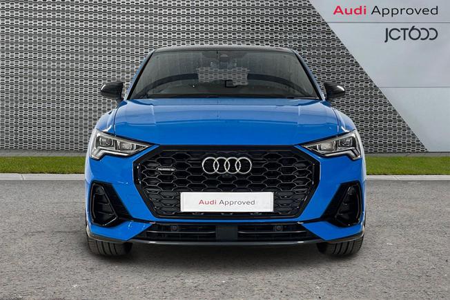 AUDI Q3 Photo 8