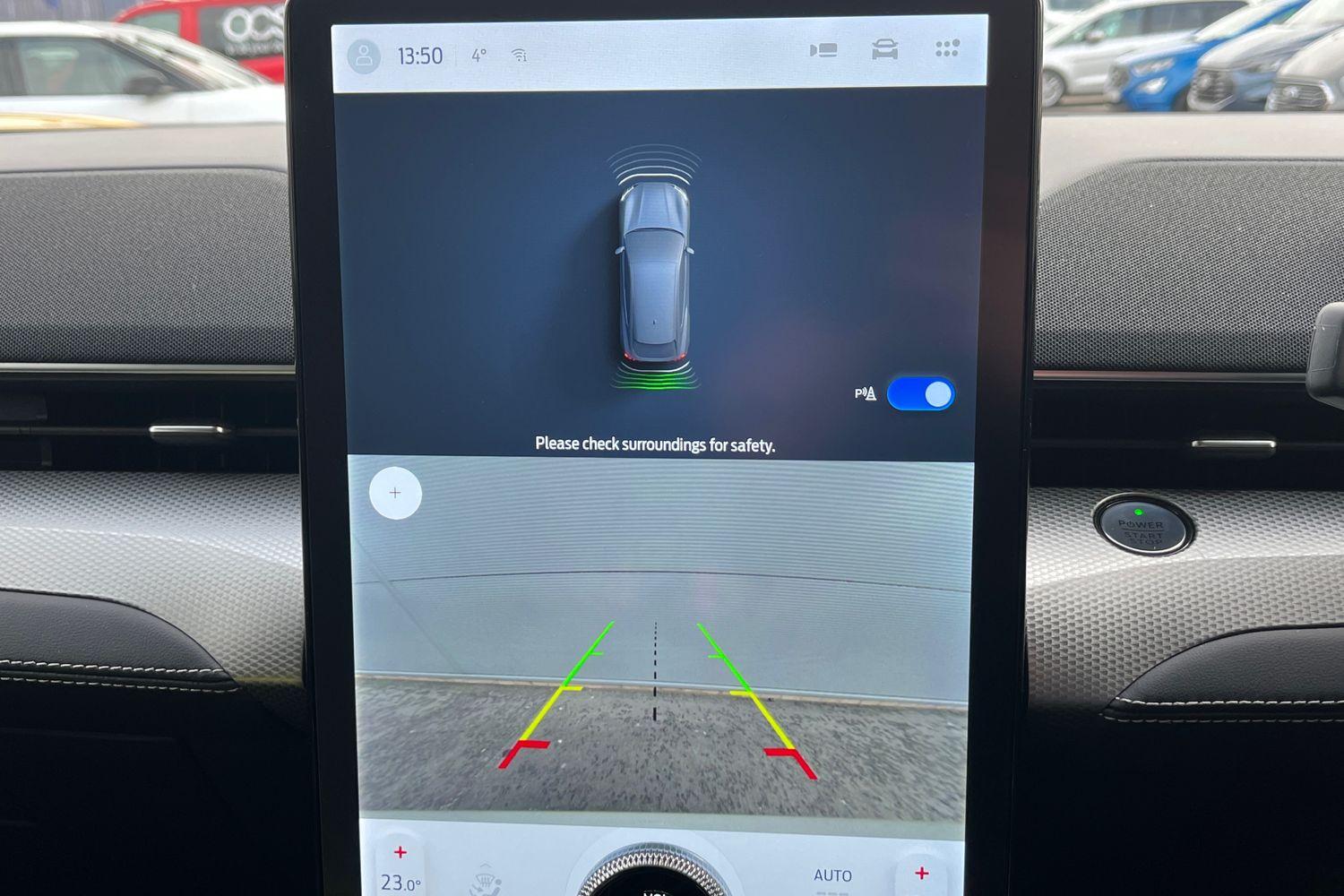 Ford MUSTANG MACH-E Photo 24