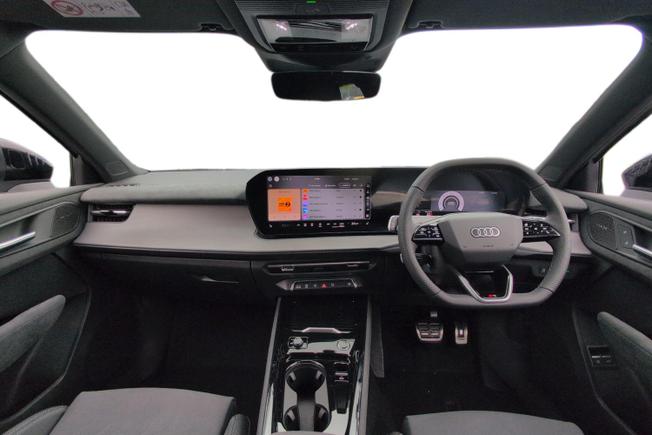 AUDI Q3 Photo 10