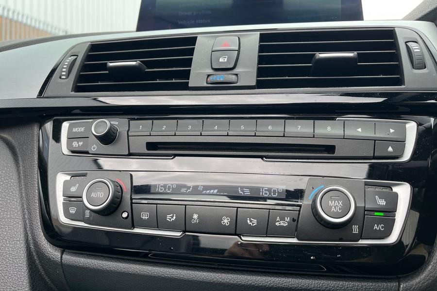 BMW 4 SERIES Photo autoimg-cd403c411b5c3d6245b39fce94504f15e6715cad.jpg