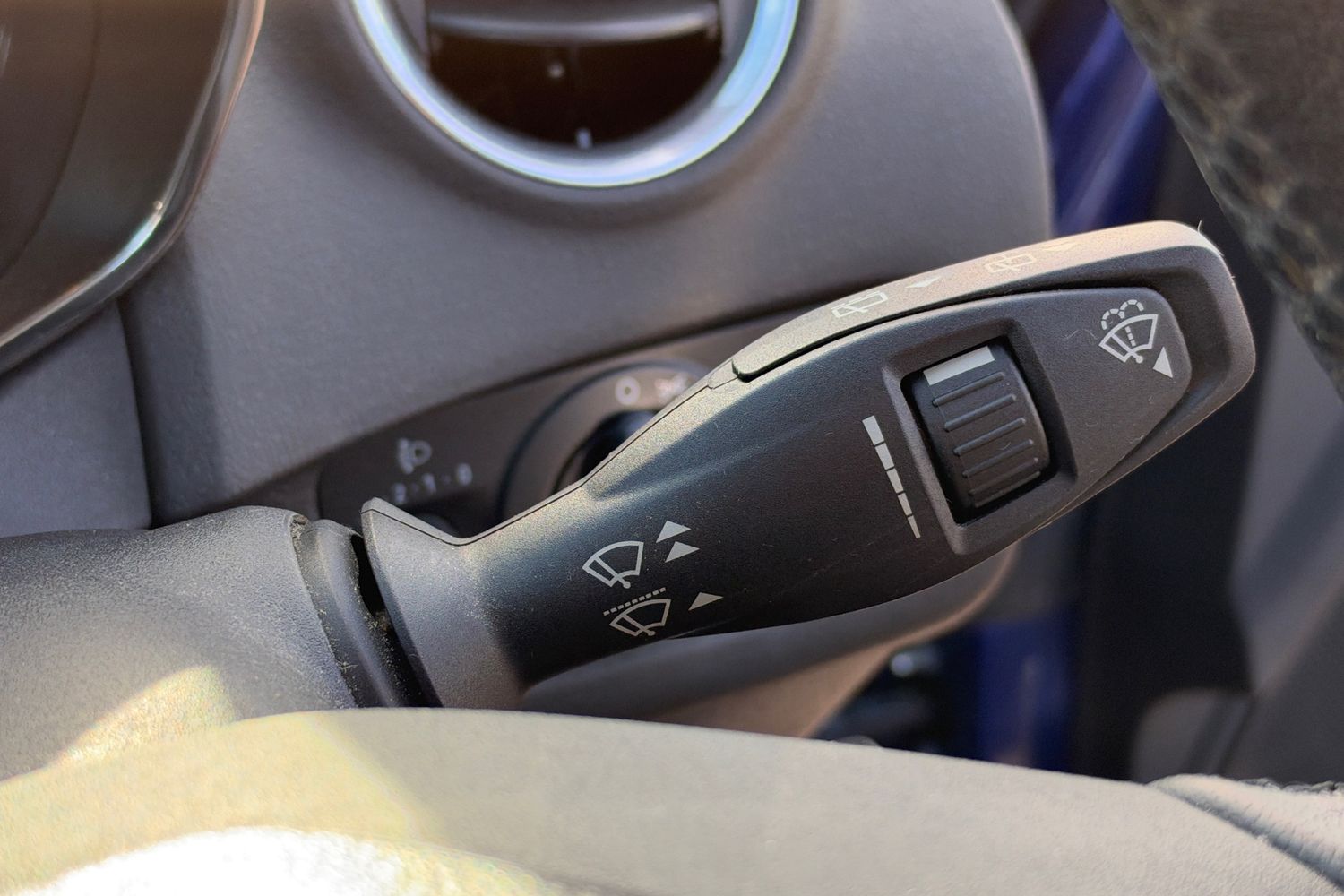 Ford FIESTA Photo 14