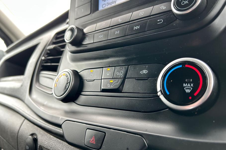 Used Ford TRANSIT LC22OVN 19