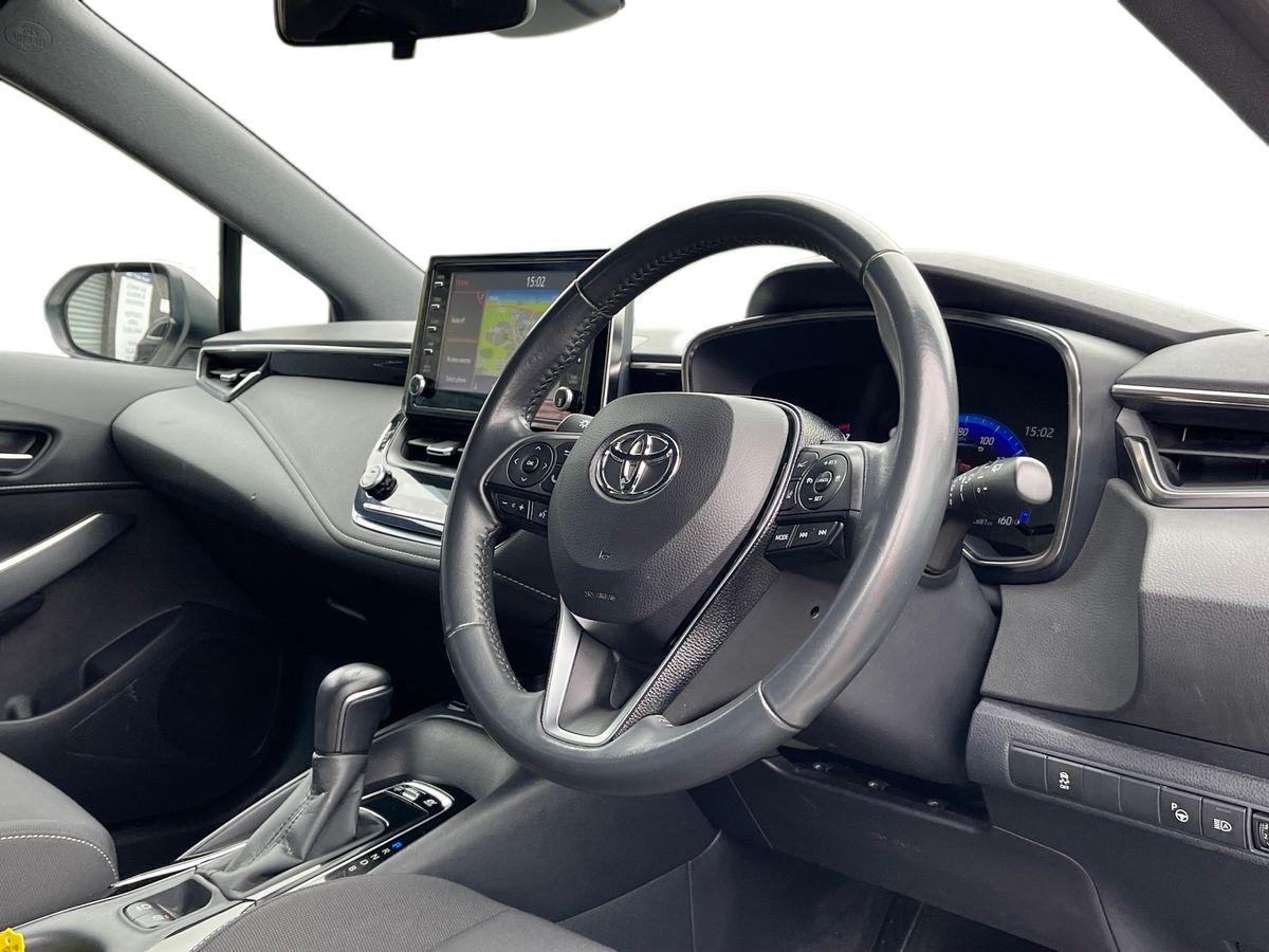 Toyota Corolla Photo 19