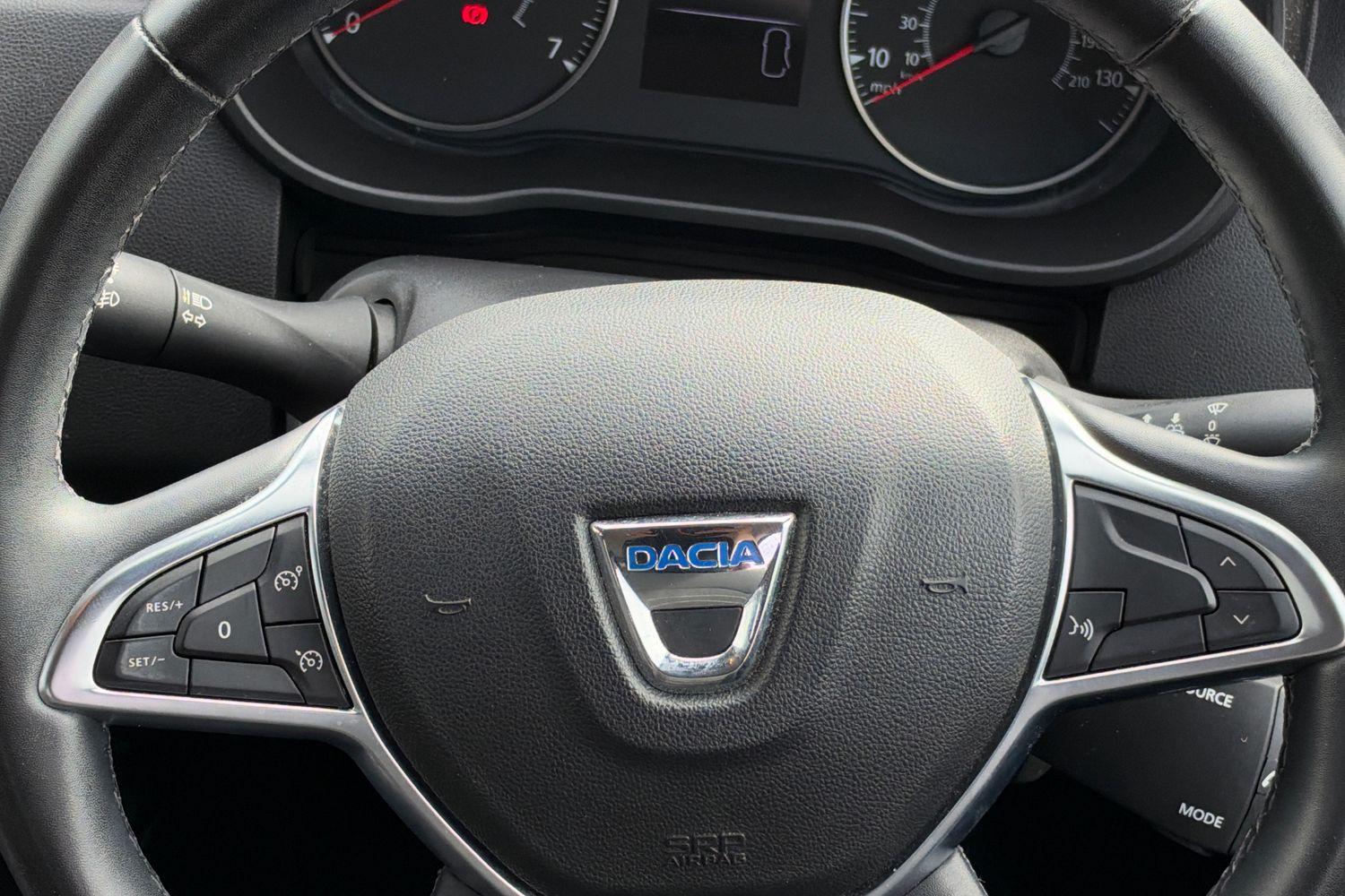 Dacia DUSTER Photo 11