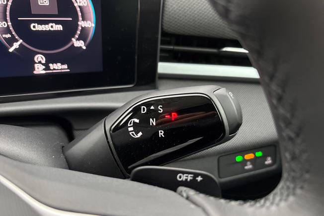 VOLKSWAGEN T-Roc Photo 34
