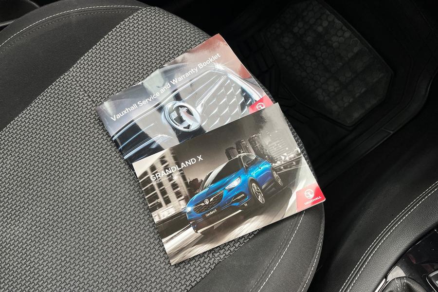 Vauxhall GRANDLAND X Photo autoimg-cd4c366132b8bc533c74171e598377dbef40b40d.jpg